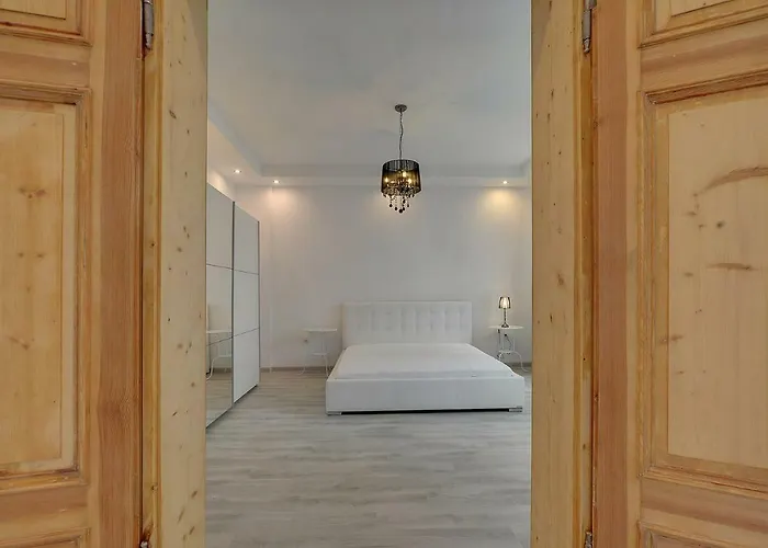 Fridays Apartments