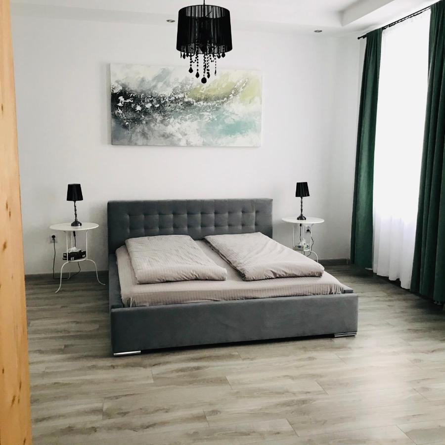 Fridays Apartment